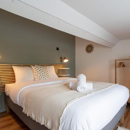 Marcq En Baroeul - Superb Apartment + Parking Exteriör bild