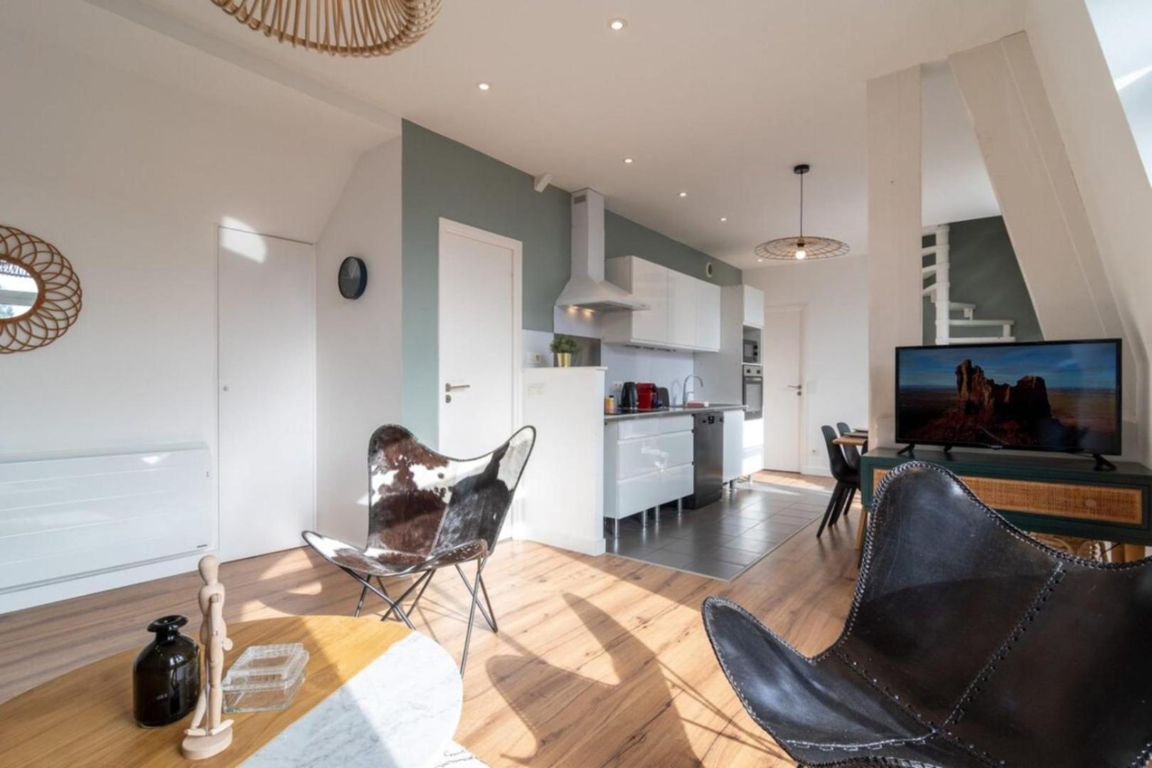 Marcq En Baroeul - Superb Apartment + Parking Exteriör bild